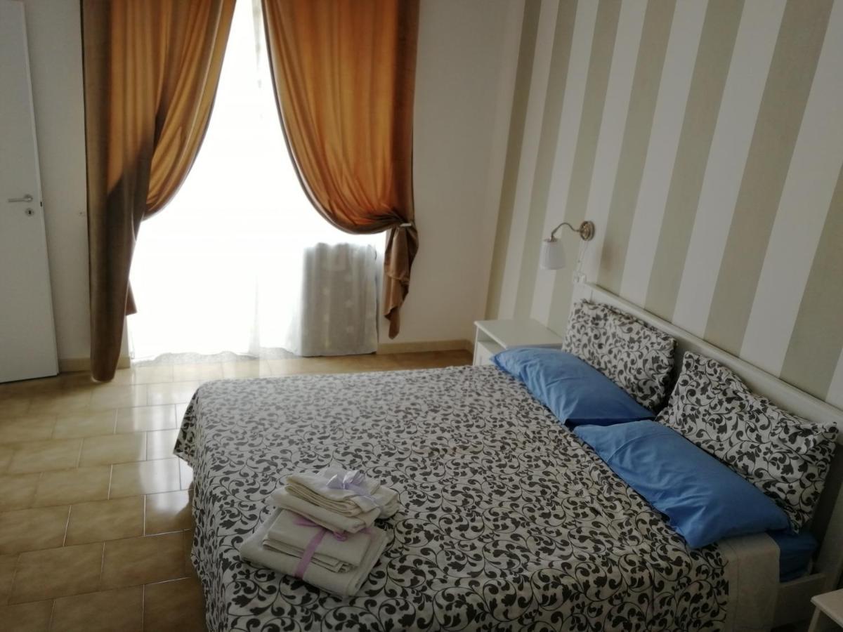 Casa Castellano Bed & Breakfast Nola Bagian luar foto