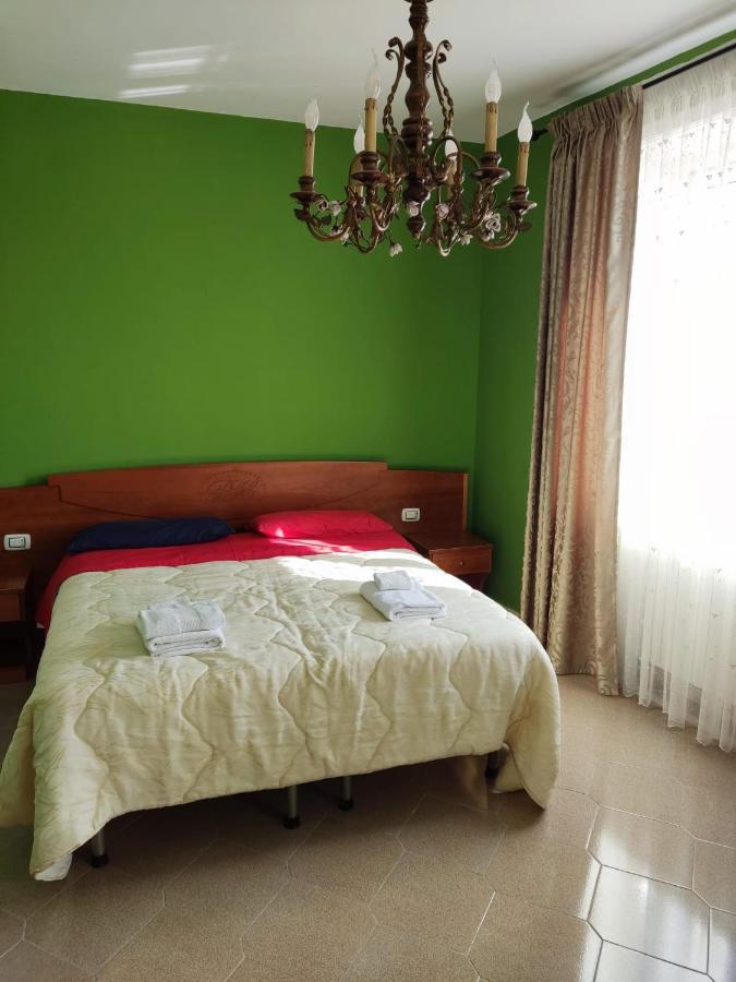 Casa Castellano Bed & Breakfast Nola Bagian luar foto