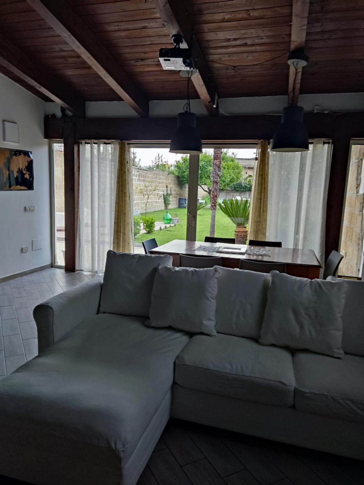 Casa Castellano Bed & Breakfast Nola Bagian luar foto